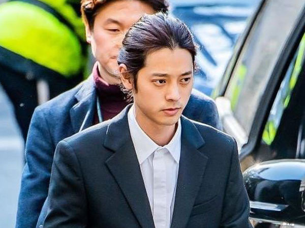 Lời nài nỉ nạn nhân của kẻ cuồng sex Jung Joon Young: 'Ngủ với anh đi, anh sẽ giúp em thành người nổi tiếng'