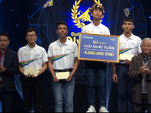Nam sinh khởi động với 90 điểm nhất tuần 'Đường lên đỉnh Olympia'