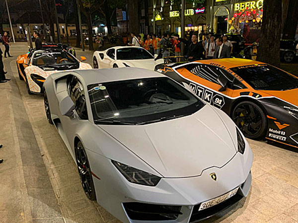 Dàn siêu xe Lamborghini, Ferrari, McLaren trăm tỷ tụ hội tại Sài Gòn