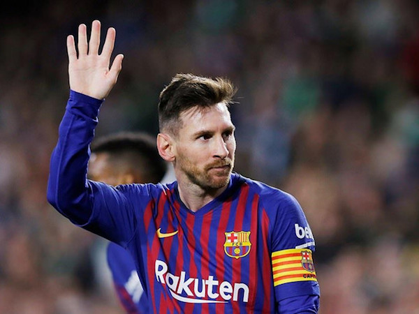 Messi sút phạt thành công hơn cả đội Real Madrid