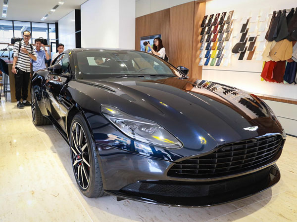 Siêu xe 15,7 tỷ Aston Martin DB11 có các đối thủ xứng tầm nào tại VN?