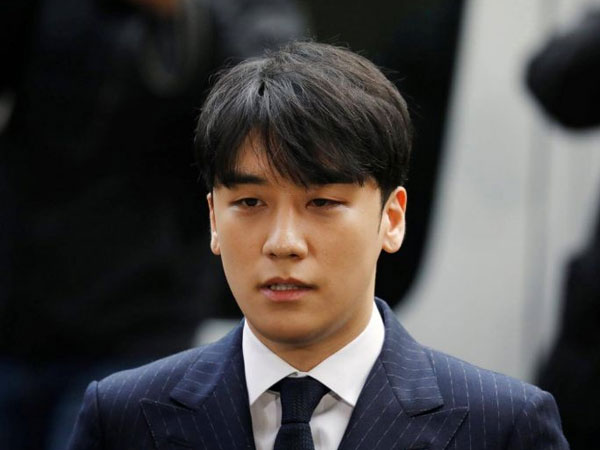 SBS khui đoạn chat chứng minh: Seungri không chỉ liên quan mà còn chủ động nói đến nghi án đi 'cửa sau' với cảnh sát