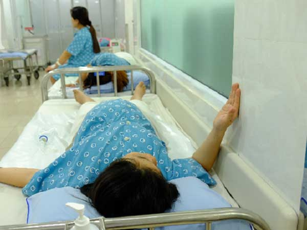 TP.HCM: Bệnh nhân 30 tuổi đau bụng dữ dội, xuất huyết suýt mất mạng vì mang thai ngoài tử cung