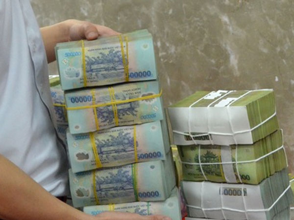 Mạo danh nhân viên ngân hàng lừa người vay chuyển phí làm thủ tục