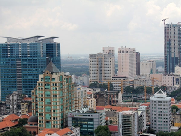 Trung tâm bán lẻ săn khách thuê ngoài ngành để lấp chỗ trống