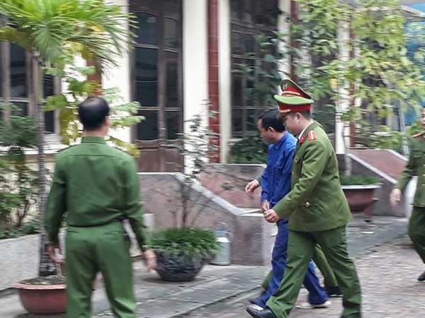 Lý do hoãn phiên xử cựu Phó phòng Cảnh sát Kinh tế Thái Bình xâm hại nữ sinh lớp 9
