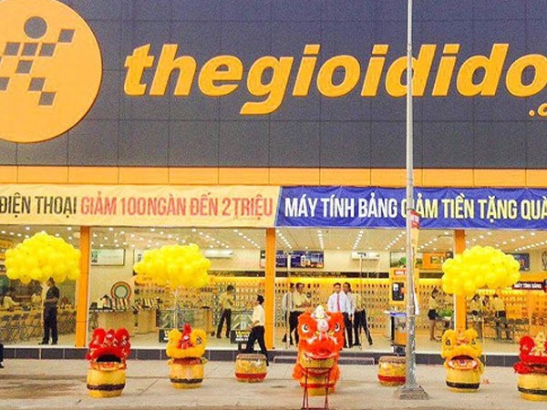Một nhà đồng sáng lập Thế giới Di động từ nhiệm