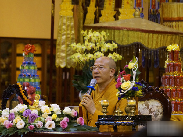 Trụ trì chùa Ba Vàng: 'Chùa lớn nên bị ghen ghét'