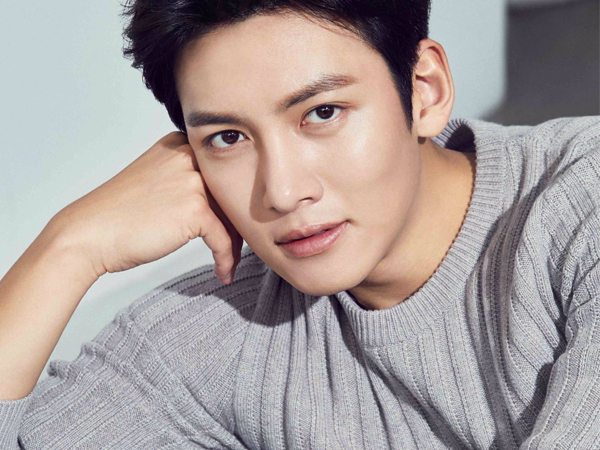 Cuối cùng Ji Chang Wook đã lên tiếng về nghi án có liên hệ đáng ngờ với Burning Sun và 'nữ kim chủ' của Seungri