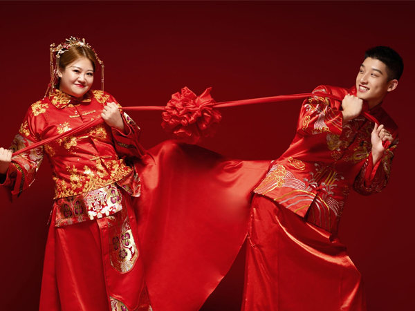 Ngôn tình có thật của cặp đũa lệch nổi tiếng nhất Trung Quốc: Mập lên rồi em bị kẹt ở tim anh, không ra được nữa!