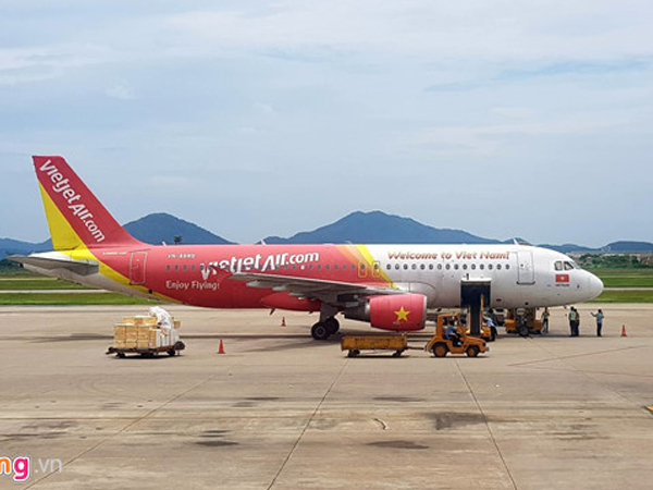 Khách bay tố Vietjet Air hủy chuyến, buộc khách mua vé đắt gấp 3