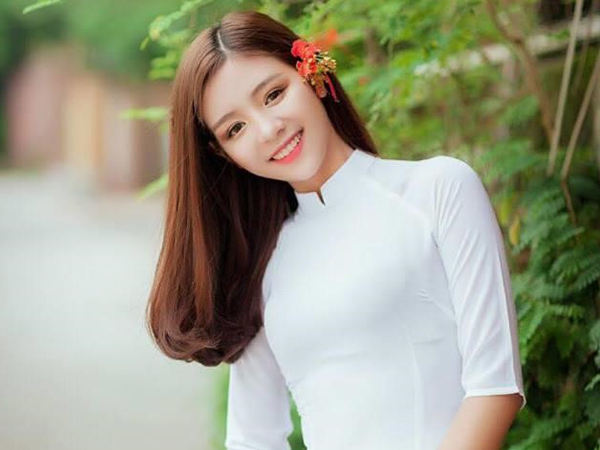 Màn dậy thì thành công của 'hot girl ngủ gật' được lên báo Hàn