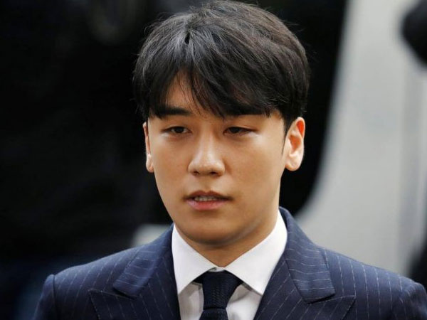 Seungri tự nhận là nạn nhân của chuỗi bê bối Burning Sun, Jung Joon Young bỗng được réo gọi vì bị bạn thân 'đổ vỏ'