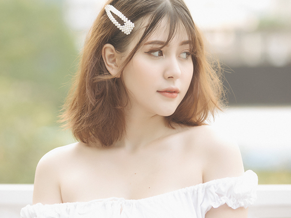 Nữ sinh 2002 lai Mỹ với body 'đốt mắt': Kiếm được 30 triệu/ tháng nhưng mất rất nhiều bạn từ khi nổi tiếng