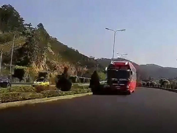 Phạt 7,5 triệu tài xế xe giường nằm chạy ngược chiều cao tốc