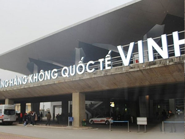 Cơ trưởng làm sai huấn lệnh khiến máy bay khác không thể hạ cánh