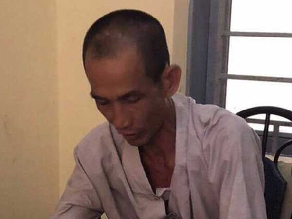 Mẹ đi làm, bé gái bị gã hàng xóm dụ 'làm chuyện người lớn'