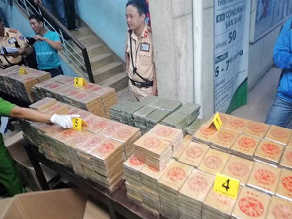 Nhóm vận chuyển 895 bánh heroin từng xuất khẩu một chuyến hàng từ TP HCM