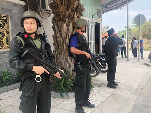 7 người bị bắt trong vụ mang hơn 1,1 tấn hàng đá vào Việt Nam