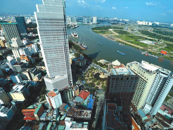 Đại gia Việt chuyển tiền ra nước ngoài thế nào?