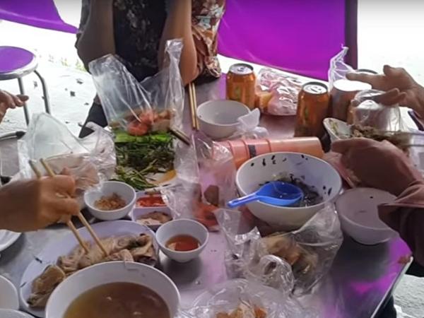 Lãnh đạo huyện nói gì việc xử phạt 'ăn cỗ lấy phần'?