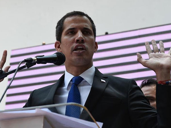 Venezuela cấm tổng thống tự xưng giữ chức vụ công trong 15 năm