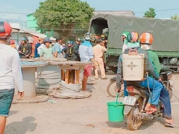 Hai bé trai ở Bình Thuận bị cậu ruột khống chế