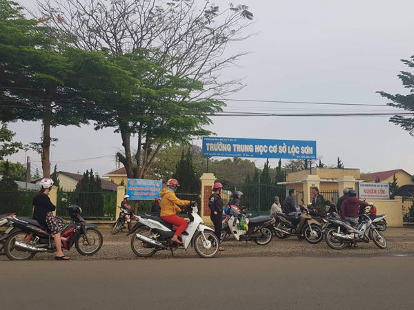 Nữ sinh treo cổ tự tử sau khi bị bạn cùng lớp nghi trộm 50 nghìn đồng