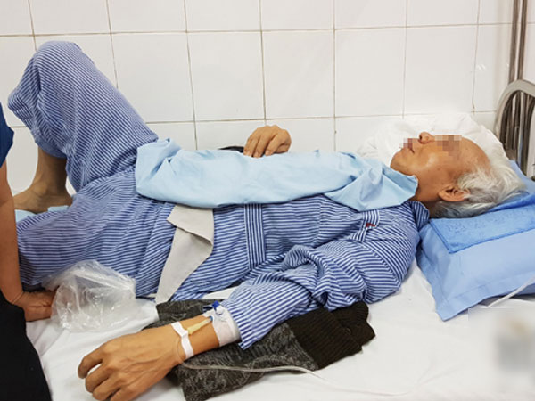 Nghiện món triệu quý ông mê, người đàn ông Hà Nội phải nạo nửa mặt vì ung thư