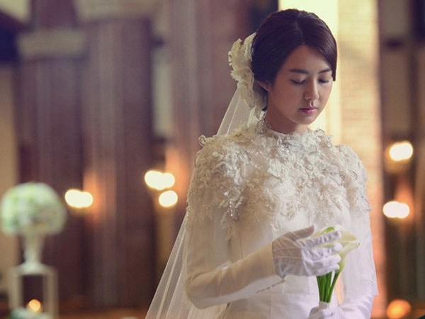 Bị ép cưới đại gia, vợ trẻ cả đêm tân hôn 'phát điên' vì hàng loạt nhân vật kì quái của nhà chồng nhưng cái kết vào sáng hôm sau mới bất ngờ
