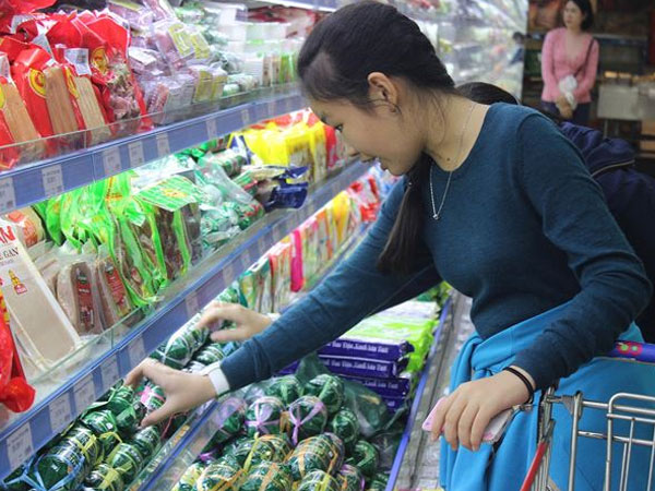 Chuyên gia cảnh báo 'sốc' về hệ lụy tăng giá điện, xăng