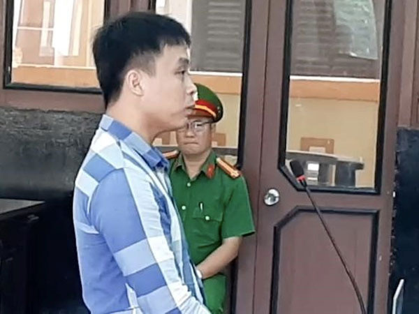 Kẻ giết 3 người muốn được tuyên tử hình, xin hát bài 'Éo le cuộc tình'