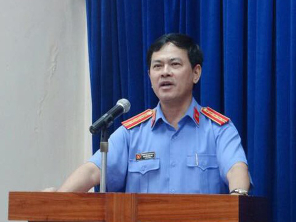 Nguyên Phó Viện trưởng VKSND Đà Nẵng ép hôn, sàm sỡ bé gái trong thang máy: Tôi chỉ nựng