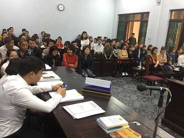 Xét xử nữ y sĩ lây bệnh sùi mào gà cho 117 cháu bé
