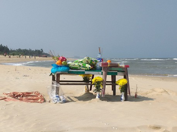 3 học sinh đuối nước, trung úy biên phòng cứu sống được 2 em
