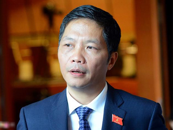 Bộ Công Thương công khai 3 cán bộ bị kỷ luật vì vụ xe biển xanh