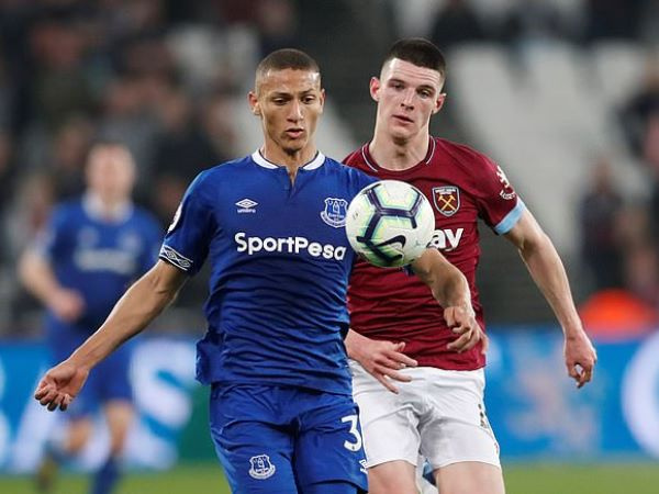 Liverpool tính 'cuỗm' sao đắt giá nhất của Everton