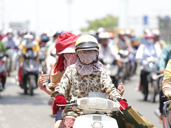 Nắng nóng đến sớm, mùa hè năm 2019 khắc nghiệt đến mức nào?