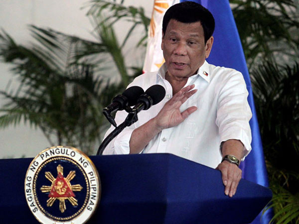 TT Duterte yêu cầu TQ rời xa đảo Thị Tứ, đe dọa triển khai binh lính
