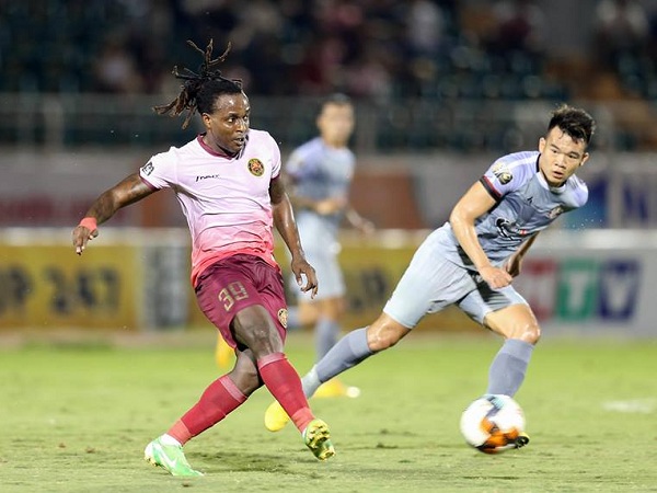 Bàn thắng ở phút cuối bị từ chối, Sài Gòn và TP.HCM bất phân thắng bại trong trận Derby thành phố
