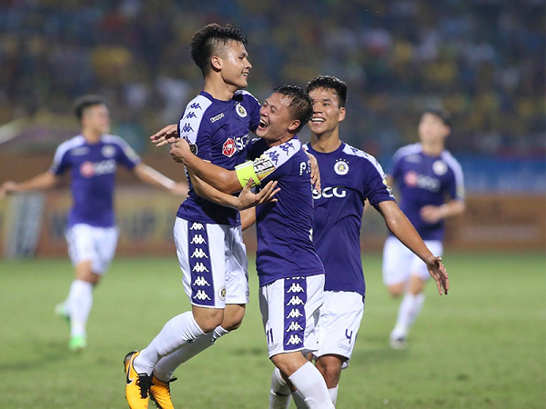 HLV Chu Đình Nghiêm: ‘Bàn thắng vào lưới SLNA sẽ giúp Quang Hải chơi hay hơn trong thời gian tới’