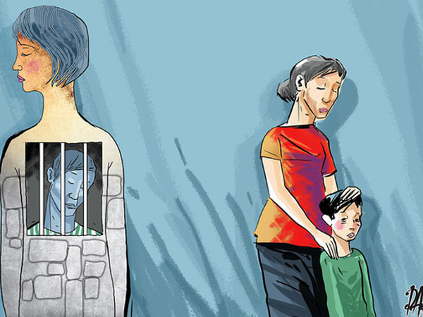 Người đàn ông 35 tuổi quỳ lạy vợ sau phút 'ma xui quỷ khiến...'