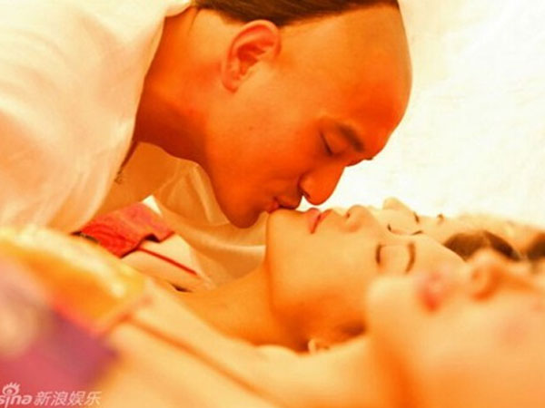 Cảnh nóng gây sốc trong phim Kim Dung: Nữ chính bị cưỡng hiếp, cảnh ân ái tập thể đã bị thẳng tay cắt bỏ!
