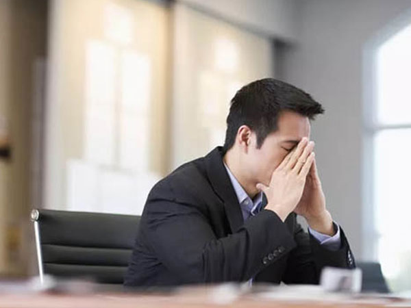 Giám đốc 40 tuổi bị ung thư gan vì làm 4 việc trong thời gian dài
