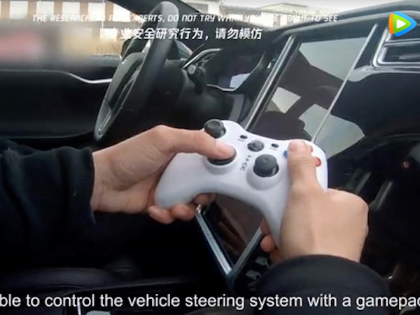Nhóm hacker của Tencent đánh lừa xe Tesla, khiến Elon Musk thán phục