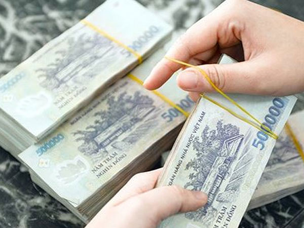 Bị quản chặt, công ty tài chính hết thời…gà đẻ trứng vàng?
