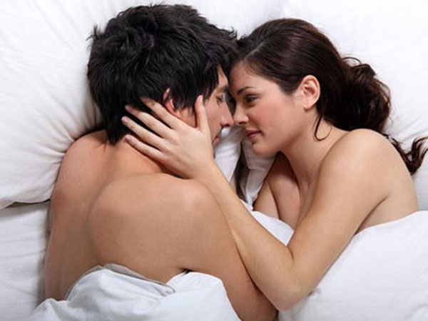 Chất lượng giấc ngủ ảnh hưởng sức khỏe tình dục thế nào?