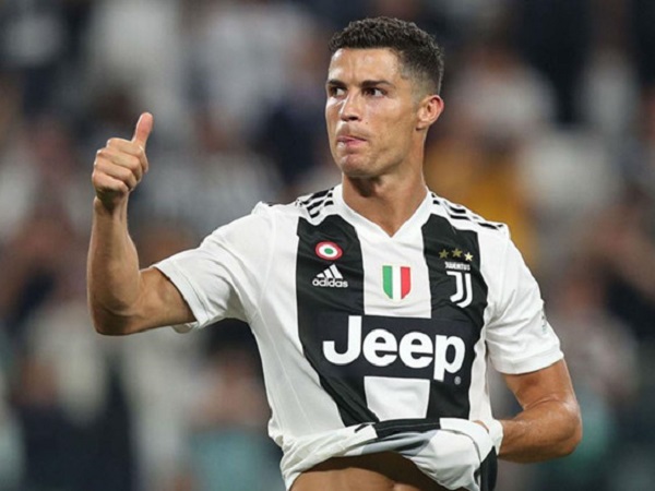 Ronaldo sắp trở thành cầu thủ đầu tiên trên thế giới được đặt tên cho sân vận động