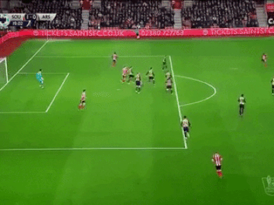 Đối thủ của tuyển Việt Nam ở King's Cup từng lập siêu phẩm vào lưới Arsenal như thế nào?