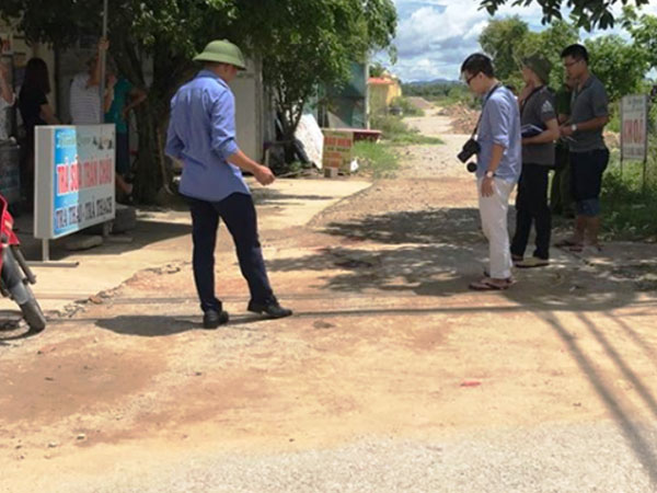Anh rể 61 tuổi ngủ với hàng xóm bị em vợ đâm chết